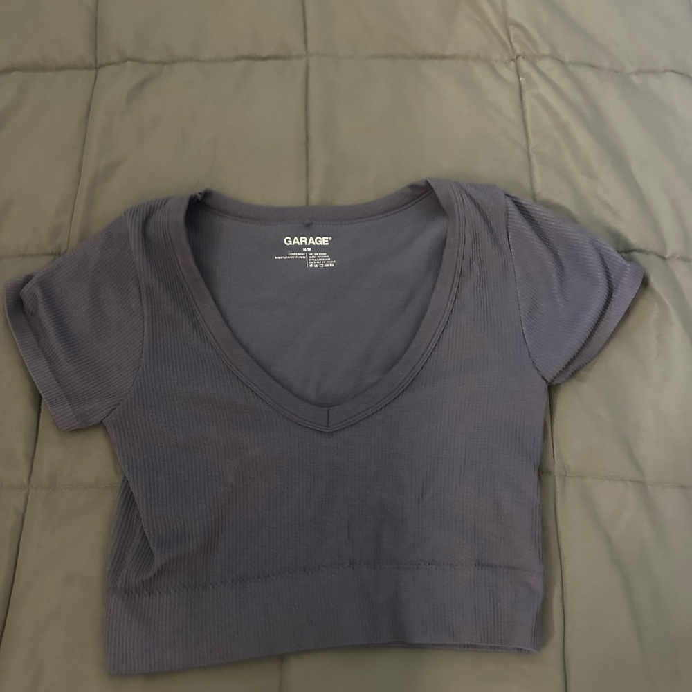 Women’s garage blue vneck crop top SIZE MEDIUM